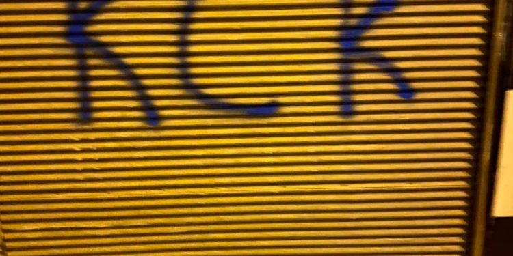 Mersin’de yazılama