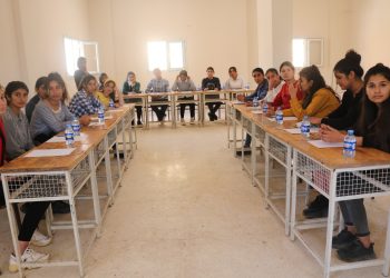 Genç kadınlar Kobanê’de bilgi yarışması düzenledi