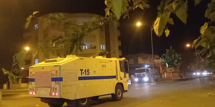 Son Dakika- Elîh’te faşist polis saldırdı, halk taşlarla karşılık verdi