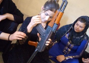 Raqka’daki genç kadınlar tarafından Devrimci Halk Savaşı için hazırlıklar sürüyor