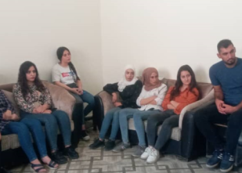 Qamislo’da genç kadınlar tarafından Önder APO’ya yönelik tehditlere dikkat çekmek için seminer verildi