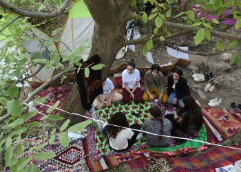 Jinanî Gencî Tekoşer’den “Jin Jiyan Azadî Serbixe Azadî” kampanyası çerçevesinde Jineoloji Kampı