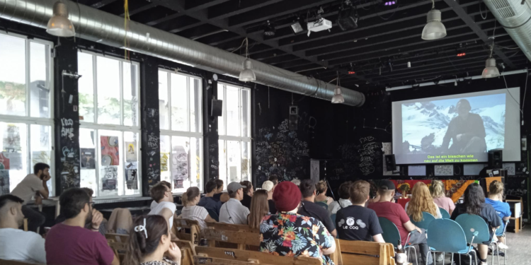 Enternasyonalist Gençler şehitleri andı