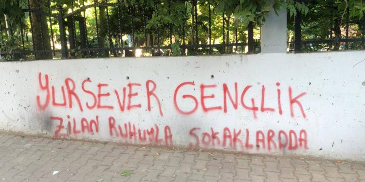 Yurtsever Gençlik’ten yazılama