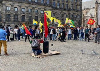 Amsterdam’da gençler Önder APO için alanlara aktı