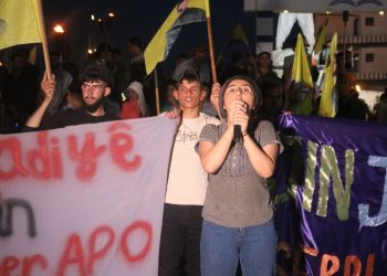 Kobanê’de Fırat Bölgesinden onlarca genç Önder APO’ya yönelik tecridi kınamak için yürüdü