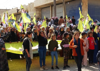 Girêspî gençleri, tecridi yürüyüşle protesto etti