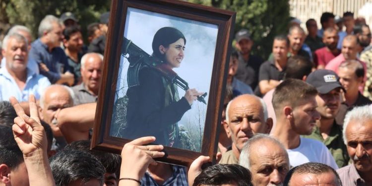 YPJ savaşçısı Şervîn Serdar, Hesekê’de uğurlandı