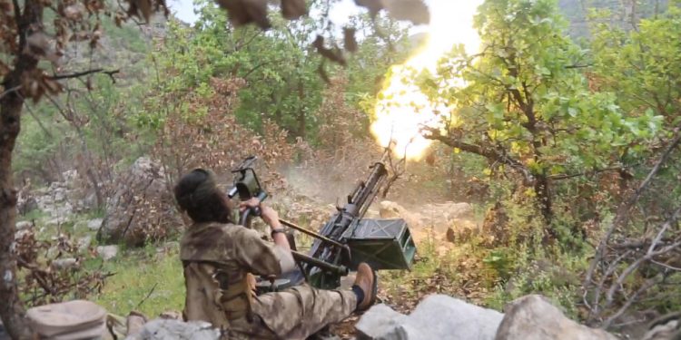 HPG: 4 işgalci cezalandırıldı, 1 helikopter ve 11 mevzi darbelendi