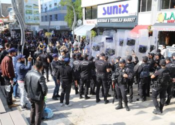 Enternasyonalist gençlik heyeti gözaltına alındı!