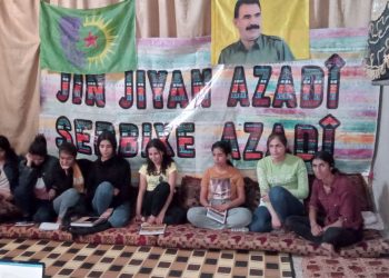 Şehba’da Genç Kadınlar Birliği Devrimci Halk Savaşı temelinde eğitim görüyor