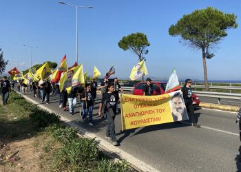 Atina’da gençler Önder APO için eylemlerine başladı