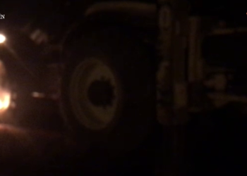 YCWK Birimleri, belediye aracını ateşe verdi