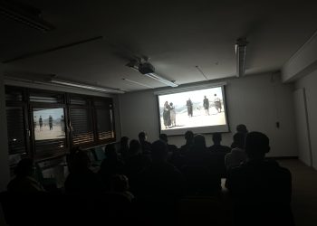 Hamburg’ta gençler özel savaş politikalarına dikkat çekti