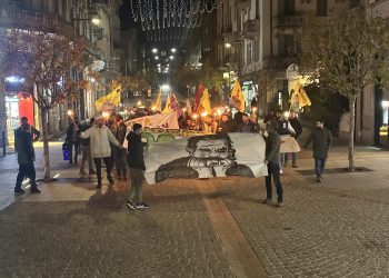 TCŞ üyesi gençler Bellinzona’da meşaleli yürüyüş gerçekleştirdi