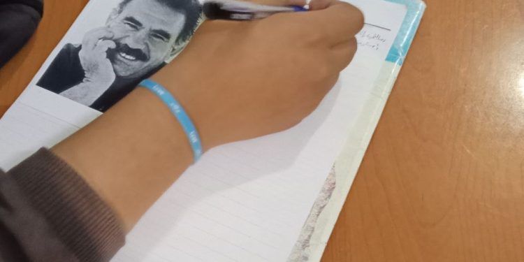 Genç kadınlar, ‘Özgürlük Hamlesine’ Önder Apo’ya mektup yazarak katılıyor