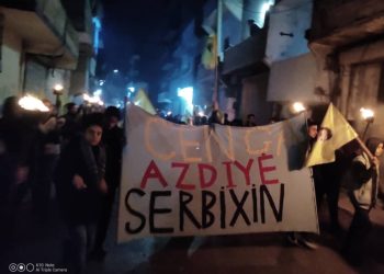 Halep kentinde YJC ve TCŞ öncülüğünde Önder Apo için meşaleli yürüyüş