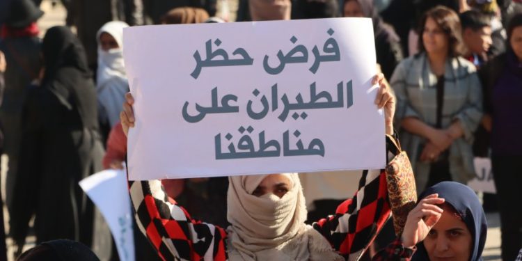 Qamişlo’da binlerce kişi saldırılara karşı yürüdü