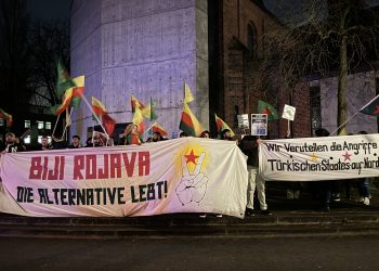 Hamburg’ta gençler Rojava için alanlardaydı