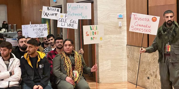 Toronto Demokratik Kürt Halk Meclisi yıllık olağan kongresini büyük bir çoşkuyla gerçekleştirdi