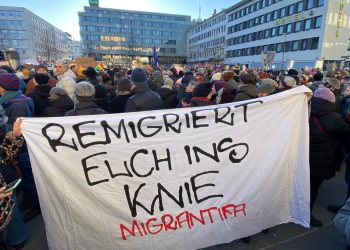 Almanya’da yüz binler günlerdir birçok kentte faşizme karşı sokağa çıkıyor