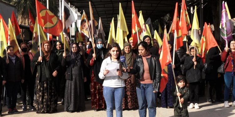 Gençler, KDP ihanetine karşı alanlardaydı