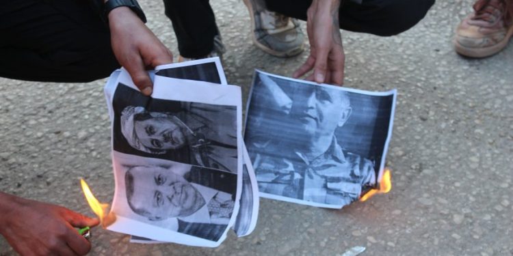 Gençler, KDP ihanetine karşı alanlardaydı