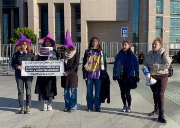 Kampüs Cadıları, Gülistan Doku için İstanbul ve İzmir’de eylemdeydi