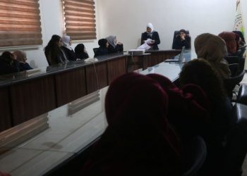 Tabqalı genç kadınlar Önder Apo’nun mücadelesini tanıtıyor