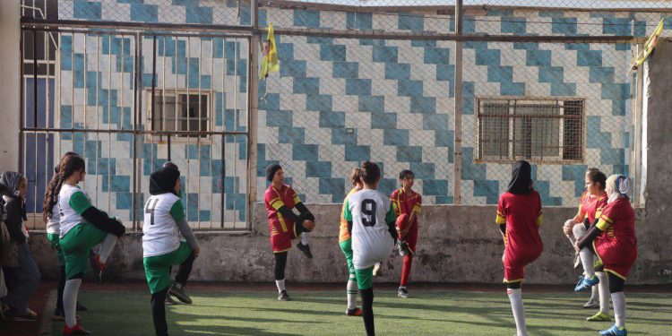 Reqka Genç Kadınları Önder Apo’ya özgürlük hamlesi çerçevesinde spor etkinliği düzenledi