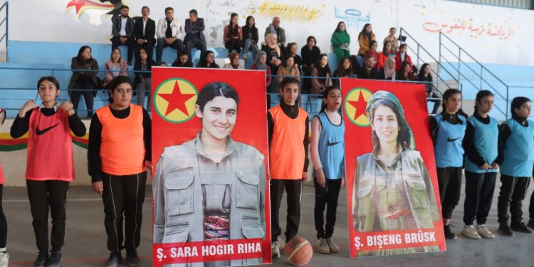 Genç kadınlar, Şehit Bişeng ve Şehit Sara anısına basketbol maçı yaptı