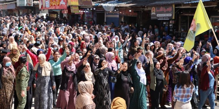 Qamişlo’da Wan halkına destek yürüyüşü