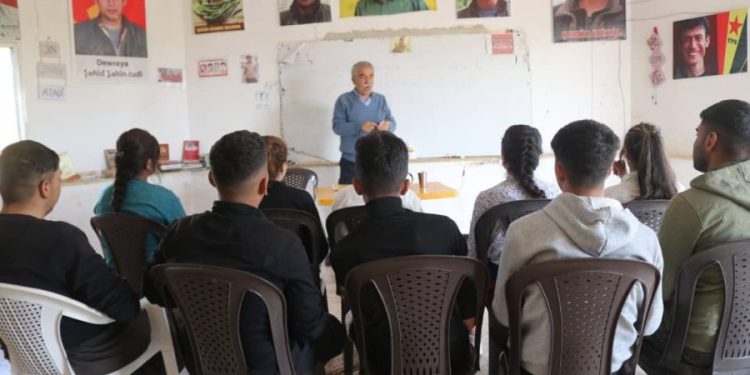 PYD’nin Efrîn ve Şehba gençlik yöneticileri ideolojik eğitim görüyor