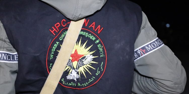 Kobanê Gençleri şehir merkezinin güvenliğini sağlıyor