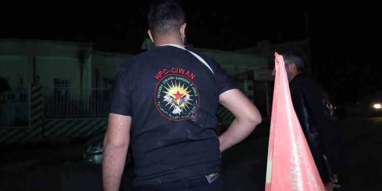 Kobanê Gençleri şehir merkezinin güvenliğini sağlıyor