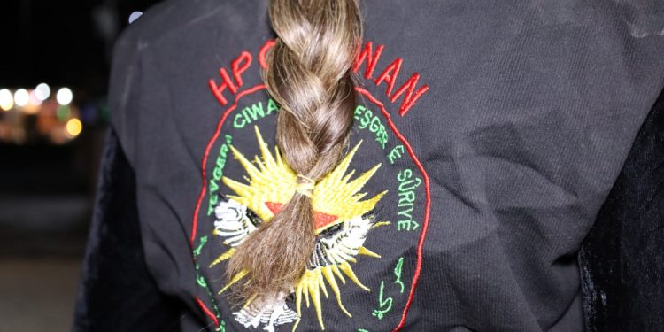 Kobanê Gençleri şehir merkezinin güvenliğini sağlıyor