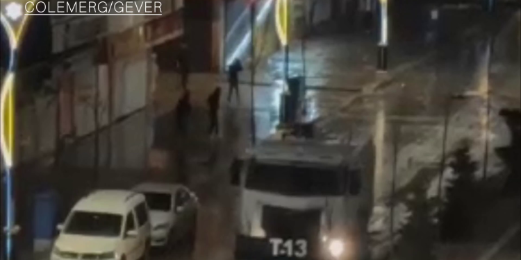 MAK: Sokak aralarına barikat kurarak işkenceci düşmanla çatıştık!