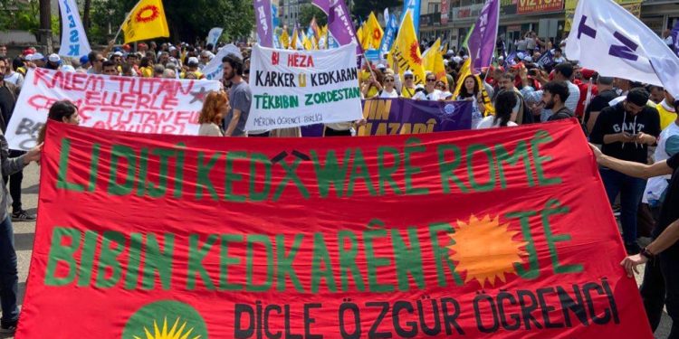 Dicle Özgür Öğrenci Dayanışması Batman 1 Mayıs Alanındaydı