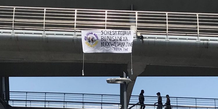 Genç Kadınlar İstanbul’da Rojava Devrimi’ni Selamladı