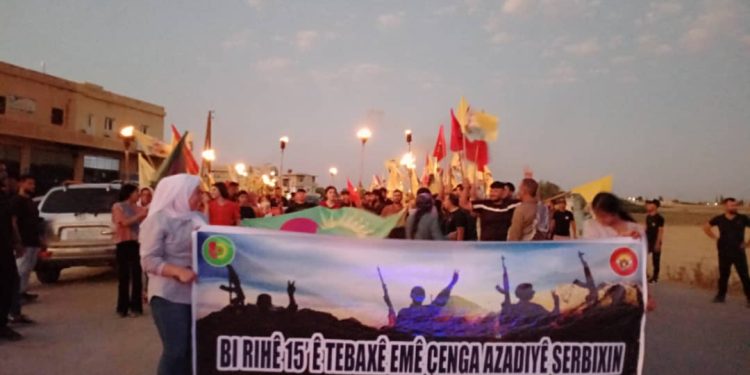 Kobanê gençleri ve genç kadınlarından 15 Ağustos kutlamaları