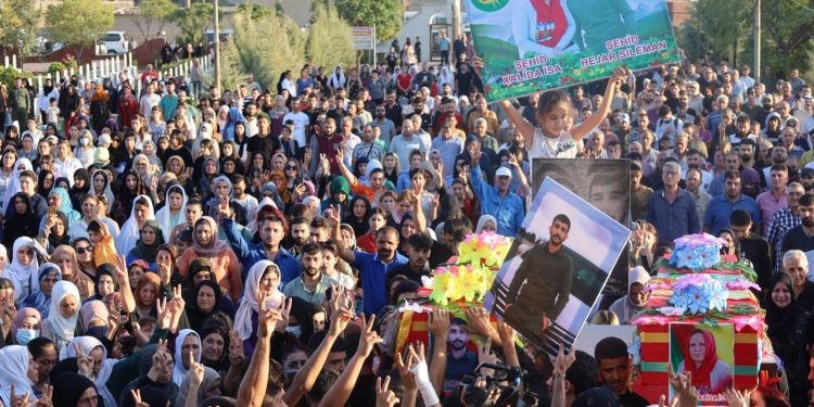 Qamişlo Şehitleri kitlesel bir törenle toprağa verildi