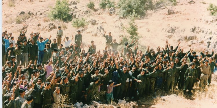 Çocukça Bir Gülümseyişle