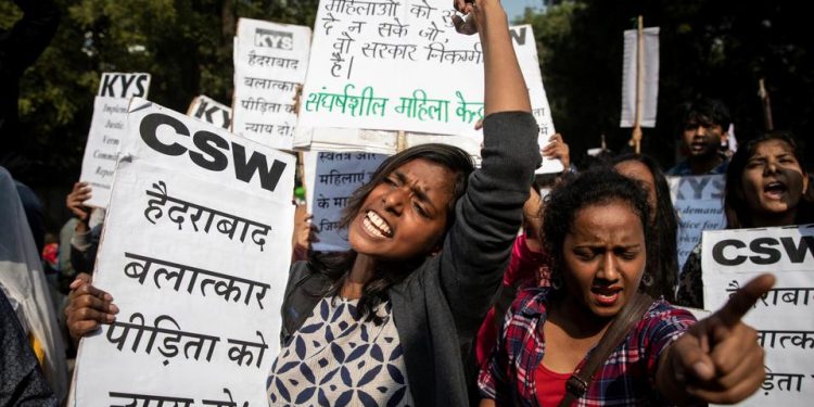 Hindistan hükümeti, evlilik içi tecavüzü savundu