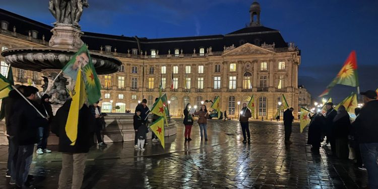Bordeaux’da Rojava’ya Yönelik İşgal Saldırıları Protesto Edildi