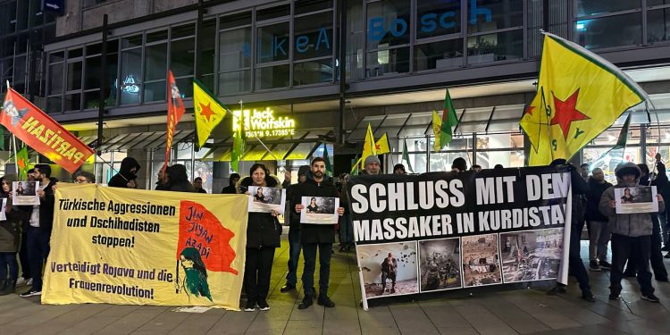 Stuttgart’taki Rojava Protestosuna Polis Saldırısı