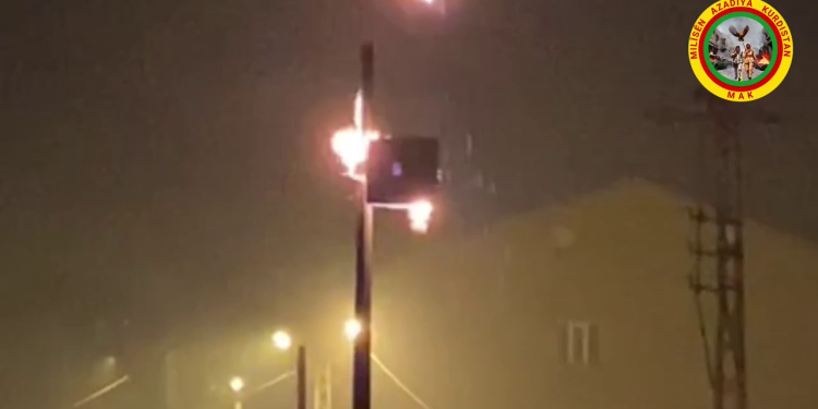 MAK Milisleri’nden Rojava direnişini selamlama eylemleri!