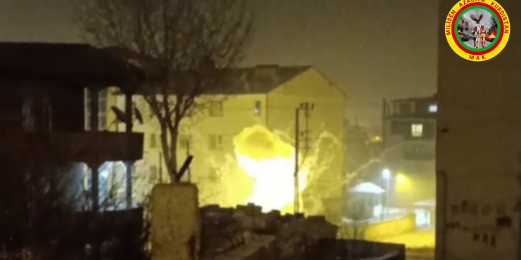 MAK Milisleri Gever’de zırhlı polis aracına bombalı saldırı düzenledi