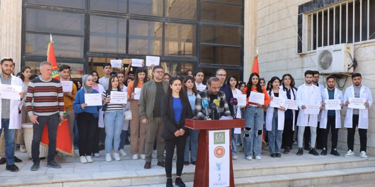 “Bu anayasa demokrasinin bütün ilkelerini ihlal ediyor”