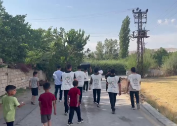 Dem Partisi Gençlik Meclisi Üyeleri’den Wan’da gerçekleştirilecek olan Barış ve Demokratik Toplum Şöleni’ne Çağrı