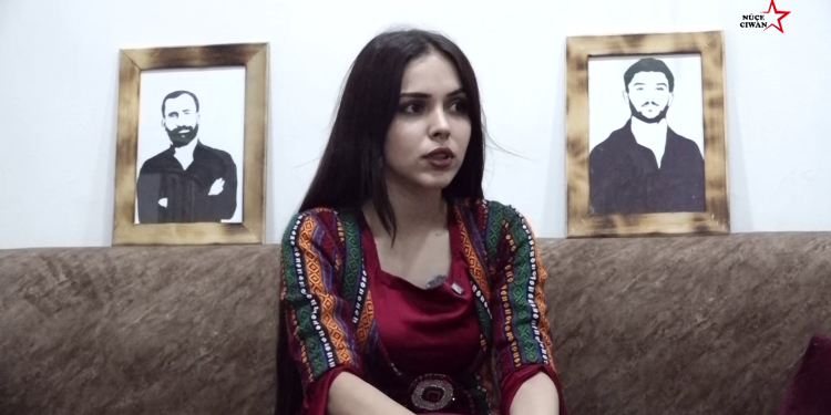 Sanatla Direniş: Hedil Murad, Çizgilerinde Şehitleri ve Kadınların Gücünü Yaşatıyor